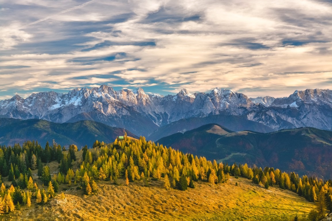 What is the Best Time of Year to Go Hiking in National Parks?